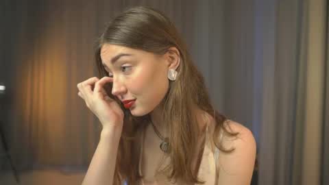 Elsa online show from 12.04.25