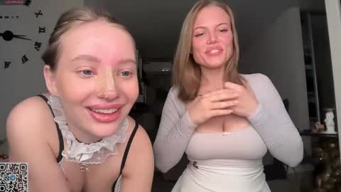 Sophie and Sarah online show from 05.31.26