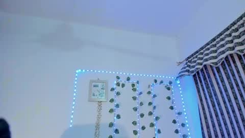 roselyn online show from 04.21.26