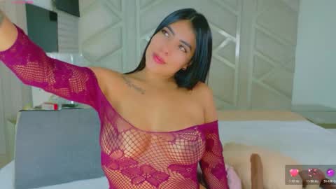 Snapshot of rosemarie__ chatting on 05.12.26 Rose Marie online show from 05.12.26