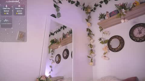 Stephani online show from 03.08.25