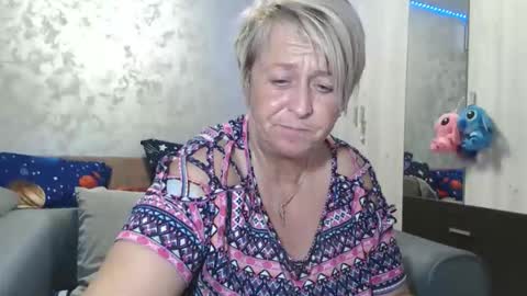 Lovepinklilly online show from 12.17.25