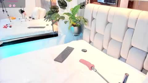 Rose online show from 10.16.25