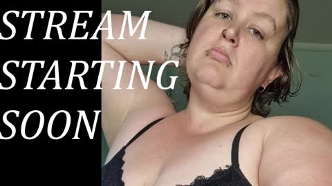 Snapshot of rosey231357695 chatting on 11.26.25 Rosey online show from 11.26.25