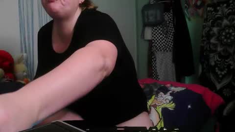 Snapshot of rosey231357695 chatting on 12.03.25 Rosey online show from 12.03.25