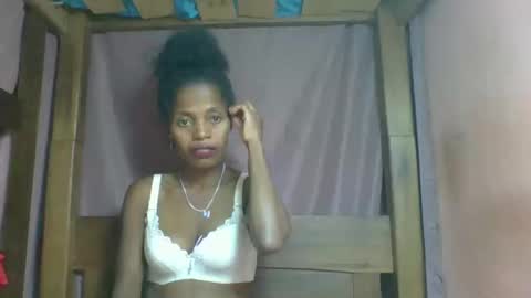 Snapshot of rosiahot1 chatting on 02.23.25 rosia online show from 02.23.25