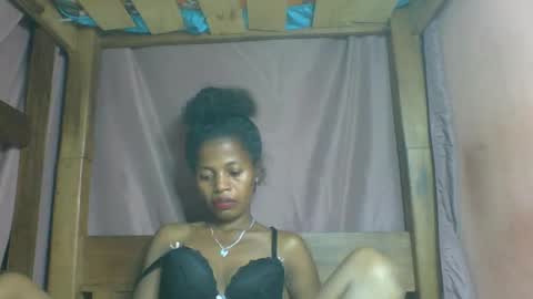 Snapshot of rosiahot1 chatting on 02.26.25 rosia online show from 02.26.25