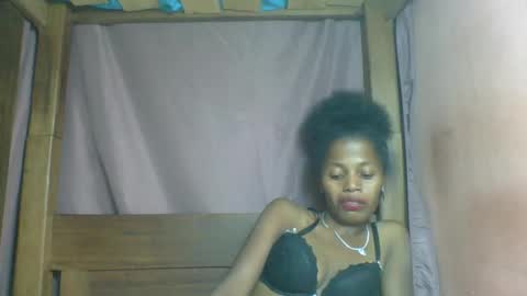 Snapshot of rosiahot1 chatting on 02.26.25 rosia online show from 02.26.25
