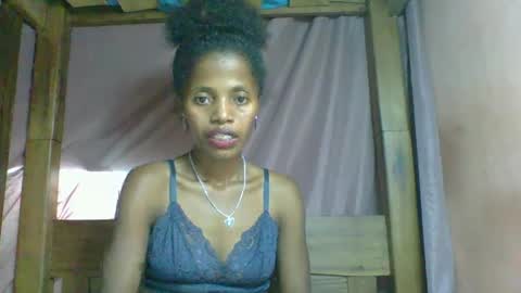 Snapshot of rosiahot1 chatting on 03.02.25 rosia online show from 03.02.25