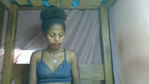 Snapshot of rosiahot1 chatting on 03.02.25 rosia online show from 03.02.25