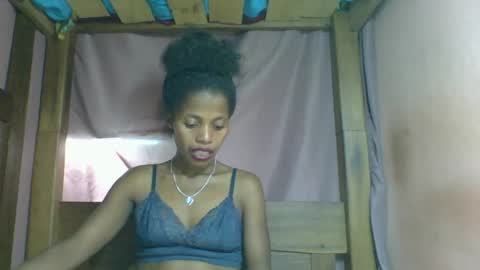 Snapshot of rosiahot1 chatting on 03.03.25 rosia online show from 03.03.25
