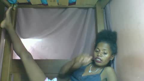Snapshot of rosiahot1 chatting on 03.04.25 rosia online show from 03.04.25