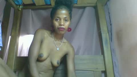 Snapshot of rosiahot1 chatting on 03.06.25 rosia online show from 03.06.25