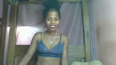 Snapshot of rosiahot1 chatting on 03.07.25 rosia online show from 03.07.25