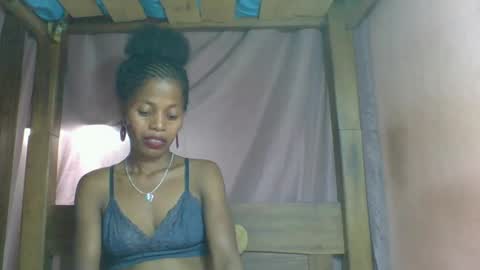 Snapshot of rosiahot1 chatting on 03.07.25 rosia online show from 03.07.25