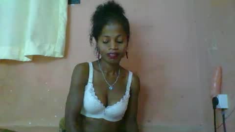Snapshot of rosiahot1 chatting on 03.08.25 rosia online show from 03.08.25