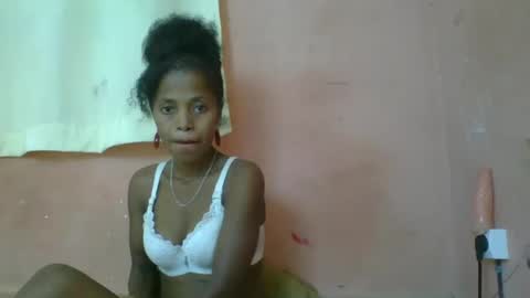 Snapshot of rosiahot1 chatting on 03.09.25 rosia online show from 03.09.25