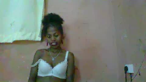 Snapshot of rosiahot1 chatting on 03.09.25 rosia online show from 03.09.25