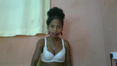 Snapshot of rosiahot1 chatting on 03.09.25 rosia online show from 03.09.25