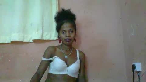 Snapshot of rosiahot1 chatting on 03.10.25 rosia online show from 03.10.25