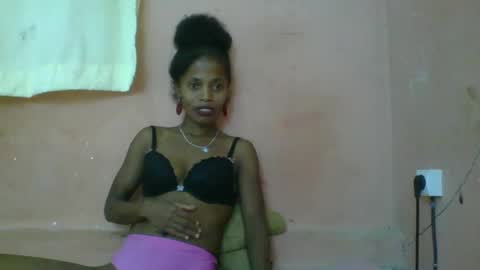 Snapshot of rosiahot1 chatting on 03.10.25 rosia online show from 03.10.25