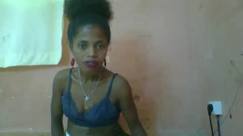 Snapshot of rosiahot1 chatting on 03.11.25 rosia online show from 03.11.25
