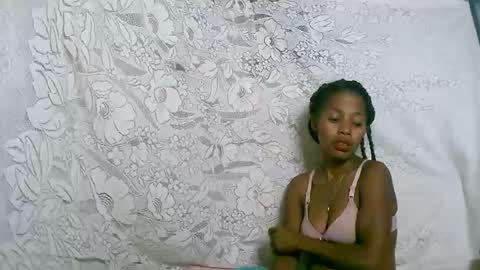 Snapshot of rosiahot1 chatting on 09.27.25 rosia online show from 09.27.25