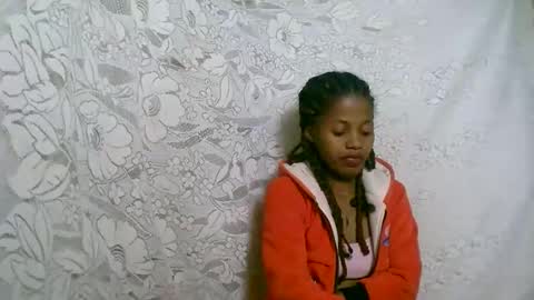 Snapshot of rosiahot1 chatting on 10.10.25 rosia online show from 10.10.25