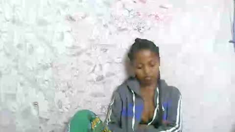 Snapshot of rosiahot1 chatting on 10.15.25 rosia online show from 10.15.25