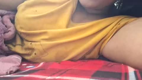 Snapshot of rosie_darling chatting on 11.18.25 rosie_darling online show from 11.18.25