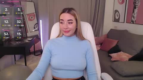 Snapshot of rosie_mac chatting on 11.14.25 Rosie online show from 11.14.25