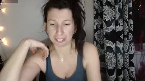 RosieHayes online show from 12.13.25