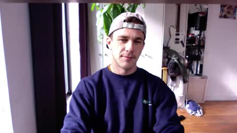 Snapshot of rosscollab chatting on 11.11.25 RossCollab online show from 11.11.25