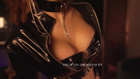 Snapshot of rosseyquiin chatting on 02.09.26 Rossey online show from 02.09.26