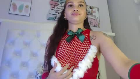 Snapshot of rossi_baker chatting on 12.04.25 Rossi online show from 12.04.25