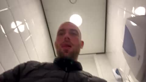 rotteei1 online show from 10.17.25