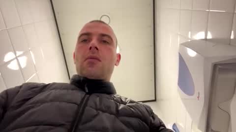 rotteei1 online show from 10.21.25