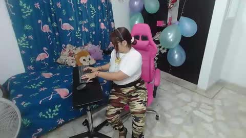 Snapshot of rous_kinky chatting on 01.19.26 rous_kinky online show from 01.19.26