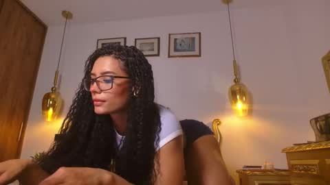 Snapshot of rouse_leon chatting on 11.16.25 Rouse leon online show from 11.16.25