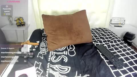 rouse_sexy_hotxx77 online show from 10.26.25