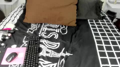 rouse_sexy_hotxx77 online show from 11.29.25