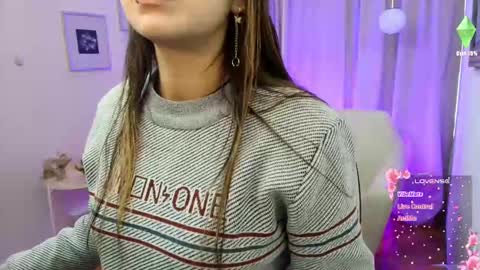 Snapshot of rousee_v chatting on 11.13.25 Rousee online show from 11.13.25