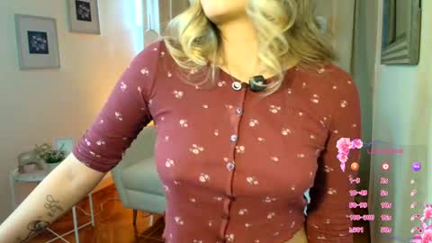 Snapshot of rousee_v chatting on 02.09.26 Rousee online show from 02.09.26