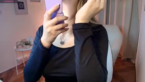 Snapshot of rousee_v chatting on 02.11.26 Rousee online show from 02.11.26