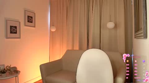 Snapshot of rousee_v chatting on 02.13.26 Rousee online show from 02.13.26