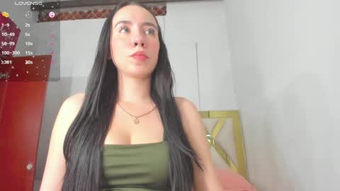 Snapshot of rousee_yarelds chatting on 02.12.25 rousee_yarelds online show from 02.12.25