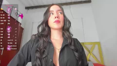 Snapshot of rousee_yarelds chatting on 11.10.25 rousee_yarelds online show from 11.10.25