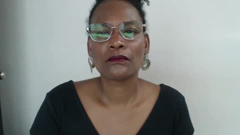 luxa online show from 02.20.25