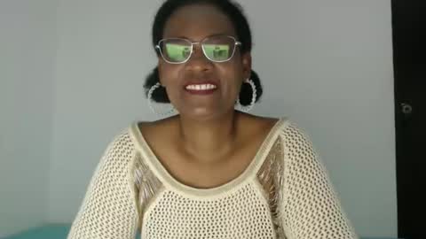 luxa online show from 10.03.25