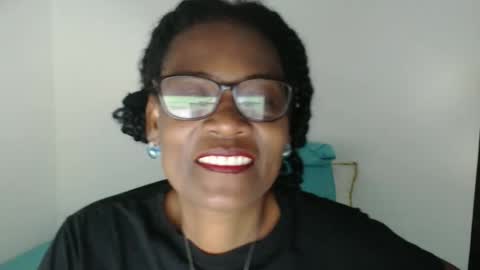 Snapshot of roushlove chatting on 02.12.26 luxa online show from 02.12.26